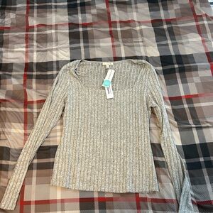 Nine Britton Gray Ribbed Long Sleeve Top